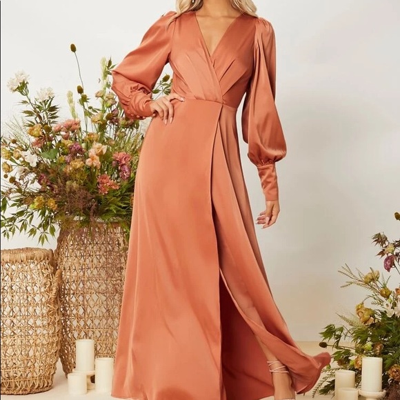 Perfect wedding/Spring/Fall dress - Picture 5 of 10